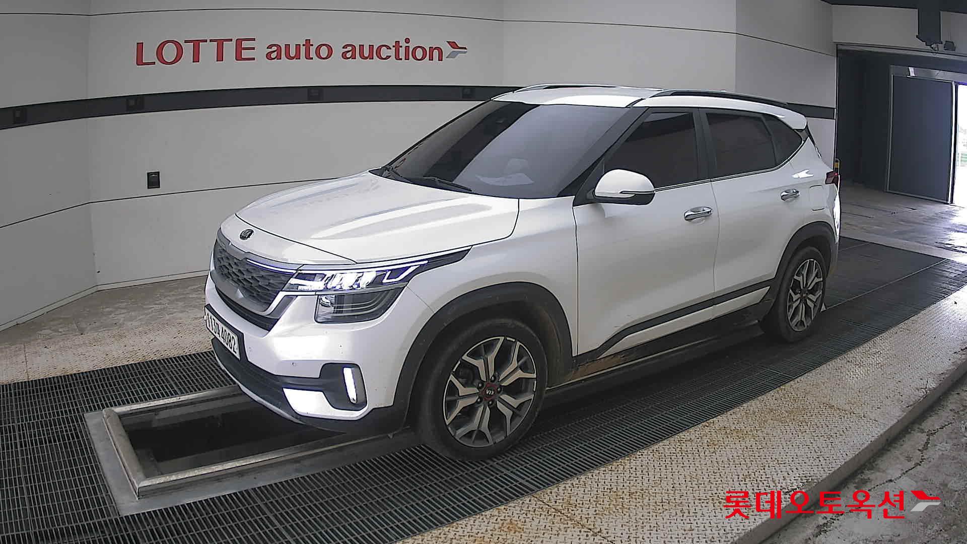 2020 - kia seltos