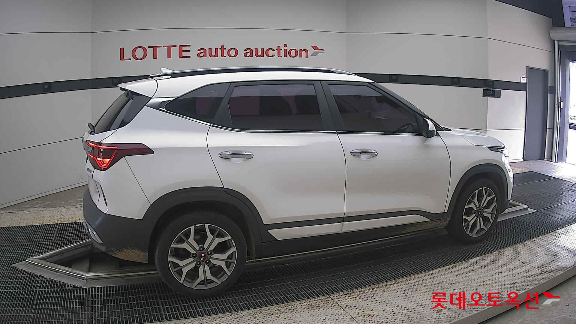 2020 - kia seltos