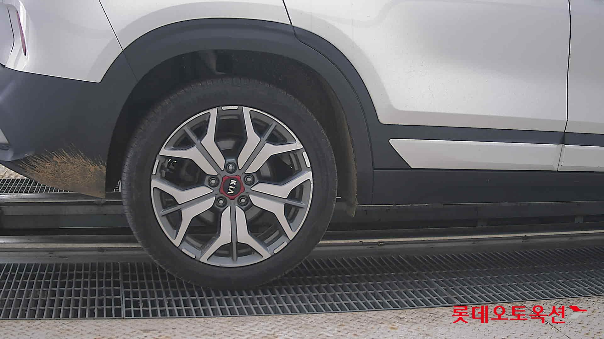 2020 - kia seltos