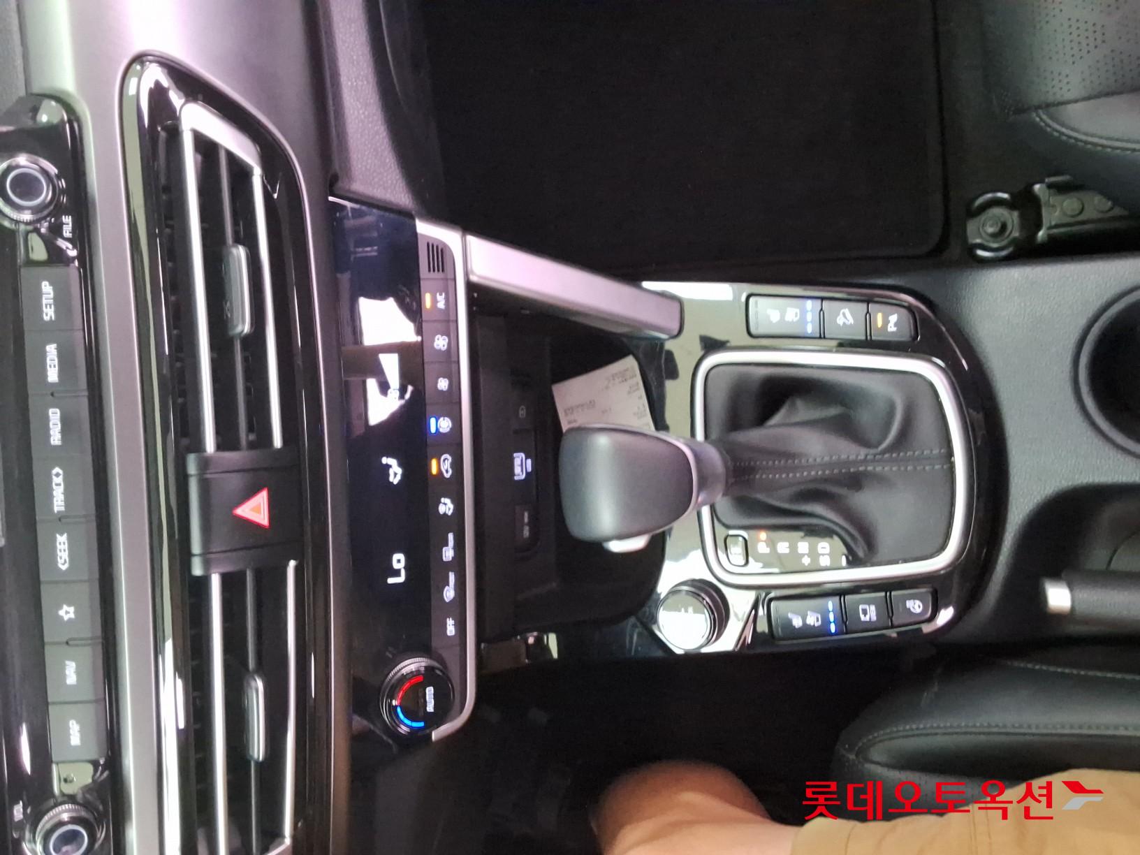 2020 - kia seltos