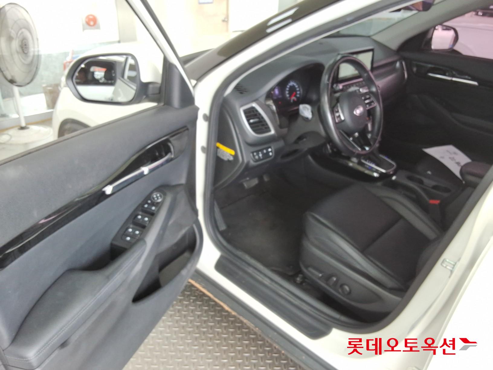 2020 - kia seltos