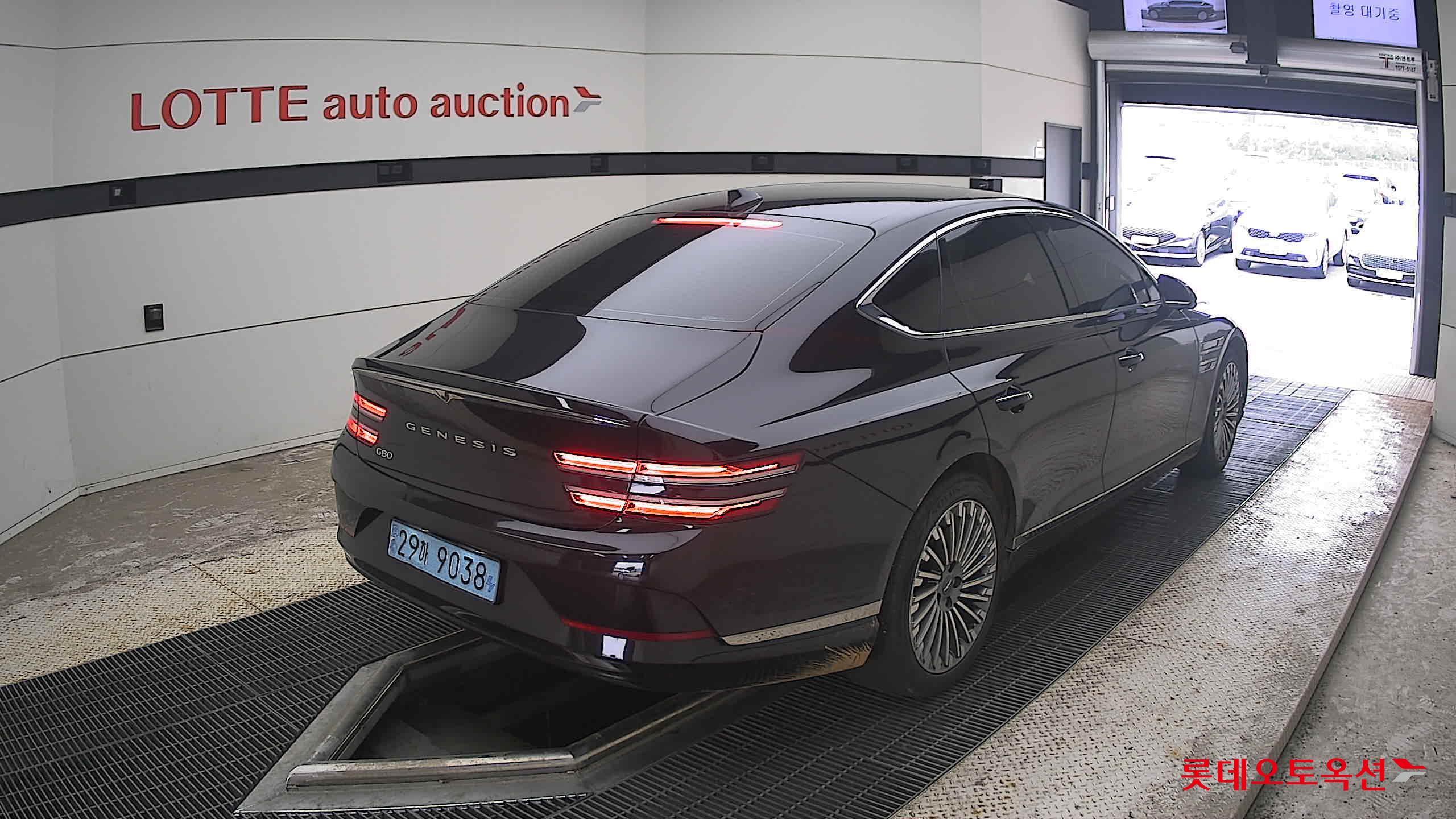 2022 - genesis g80