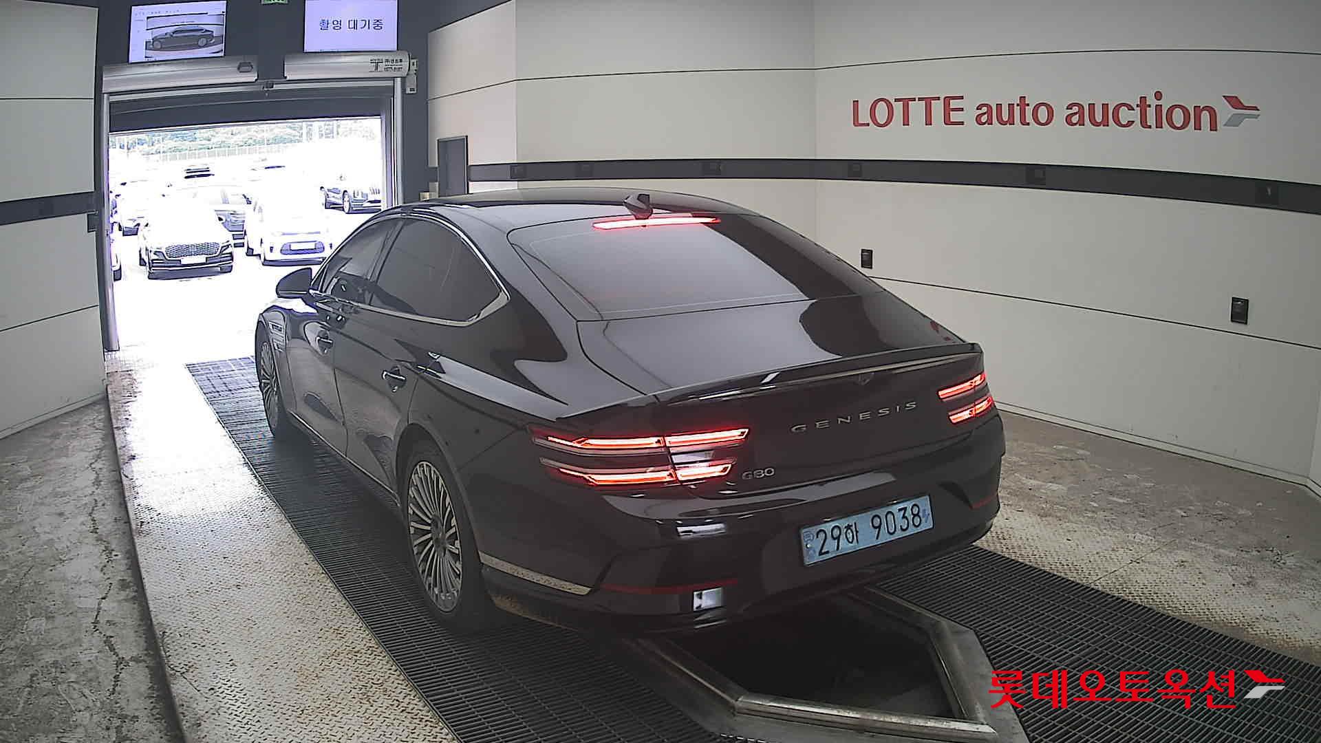 2022 - genesis g80