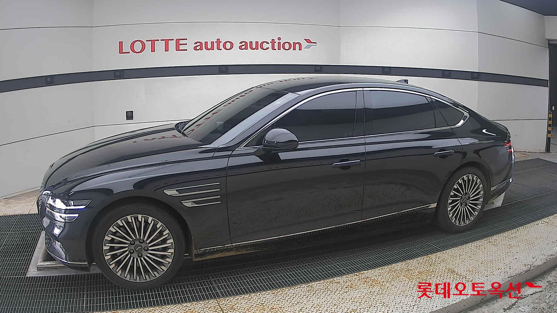 2022 - genesis g80