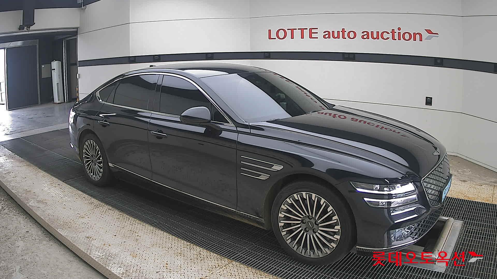 2022 - genesis g80