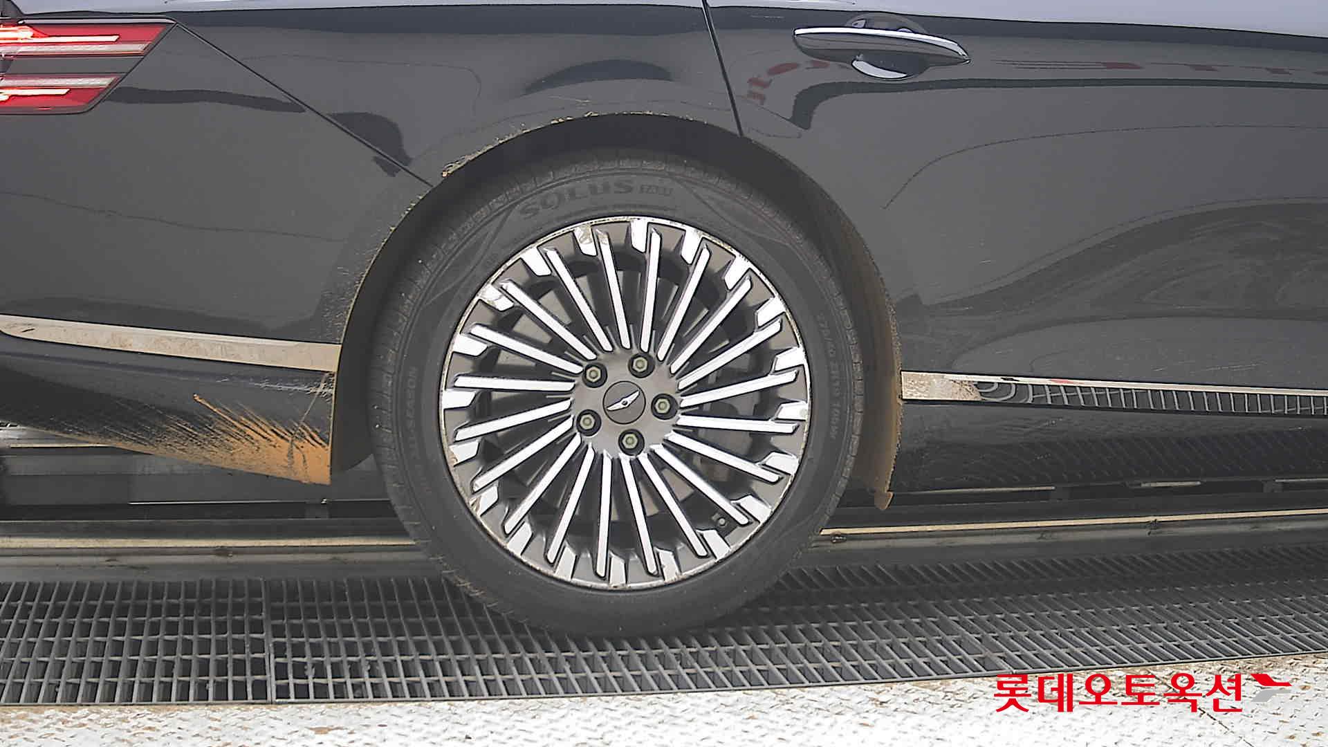 2022 - genesis g80