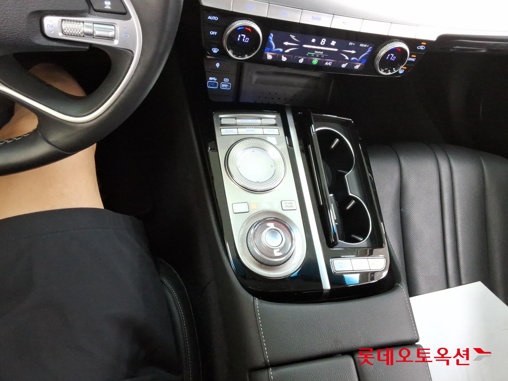 2022 - genesis g80