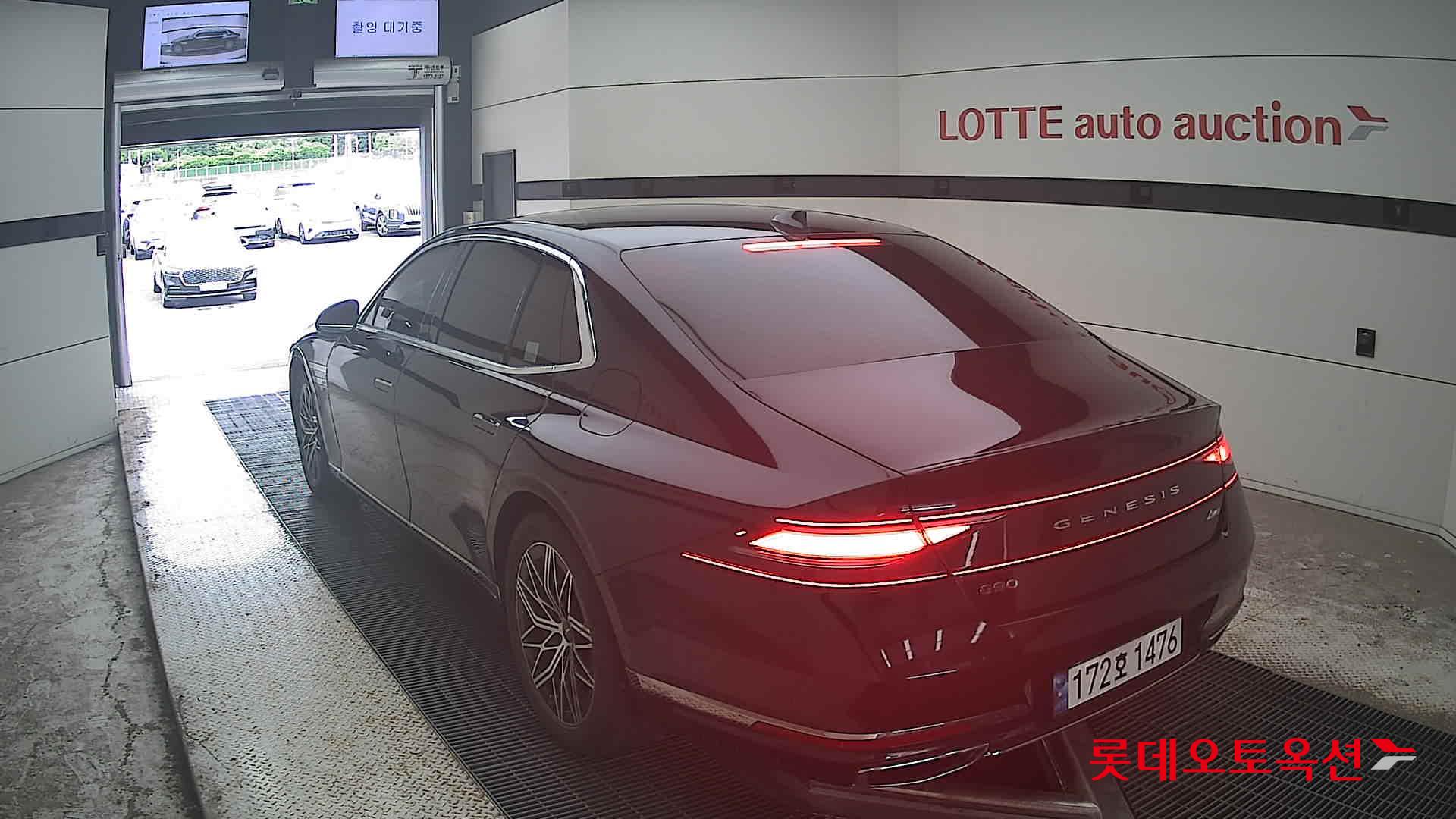 2022 - genesis g90