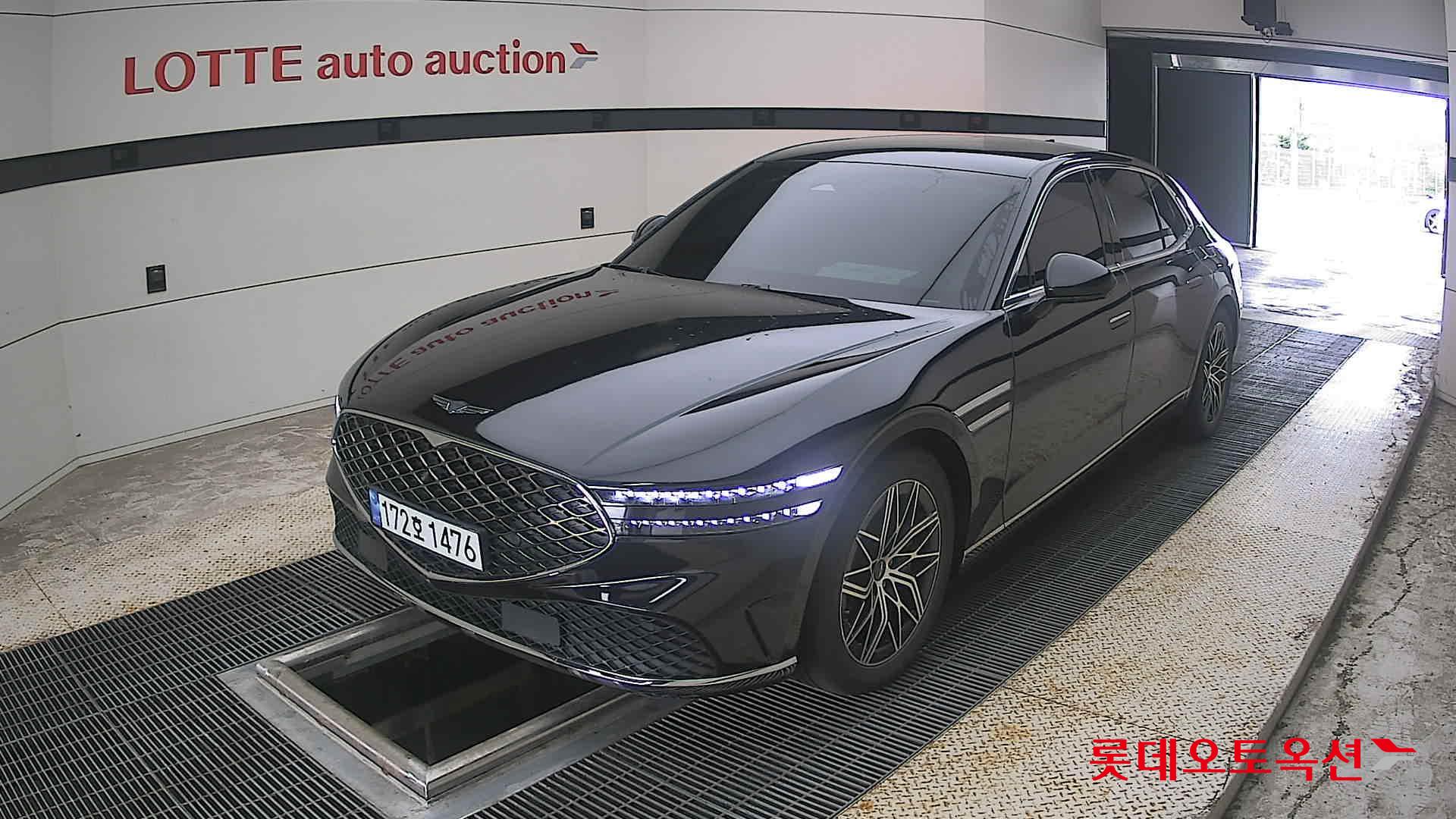 2022 - genesis g90