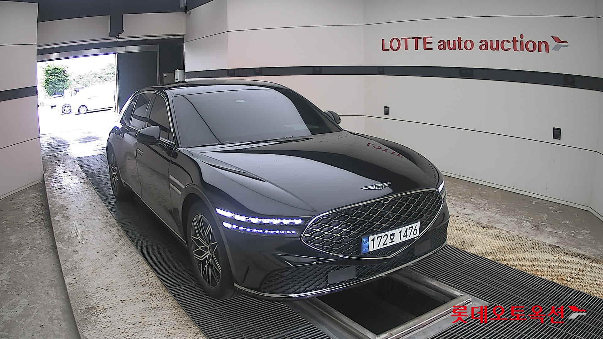 2022 - genesis g90