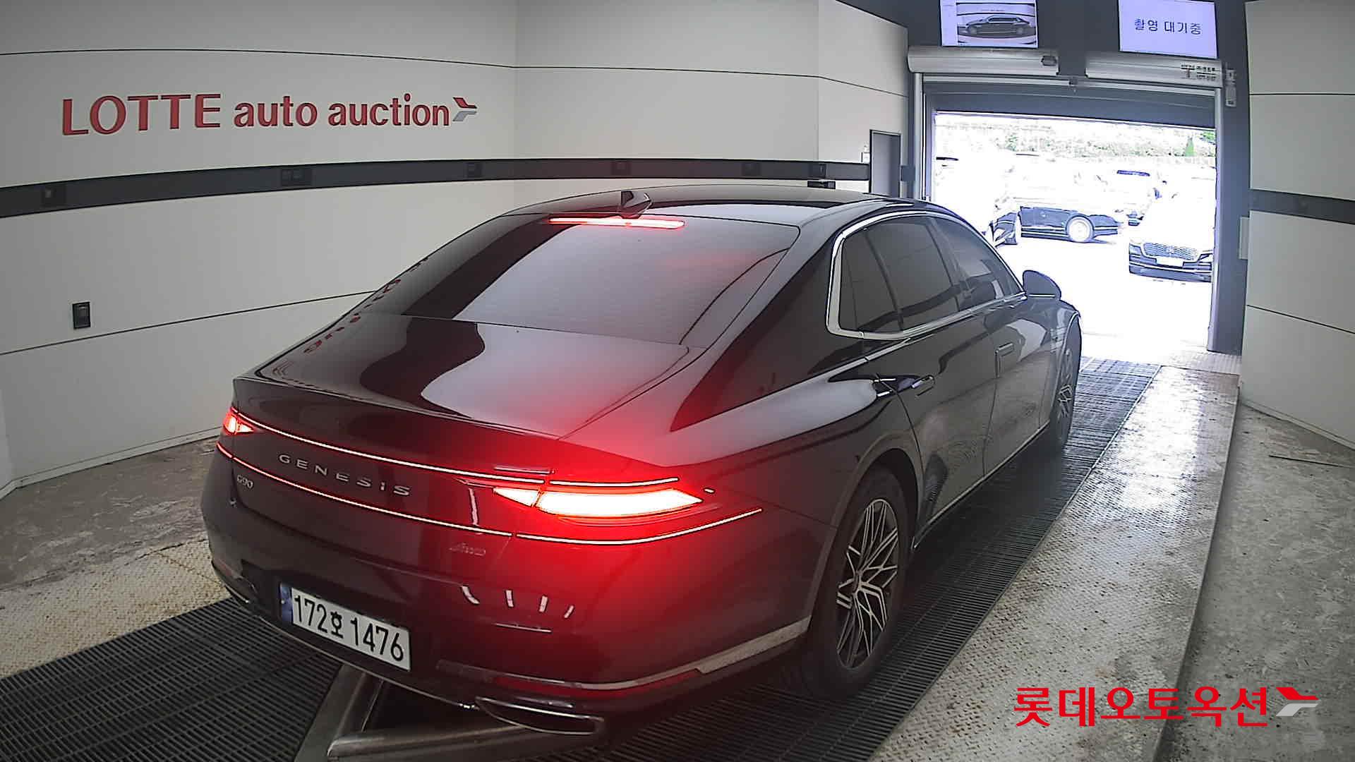2022 - genesis g90