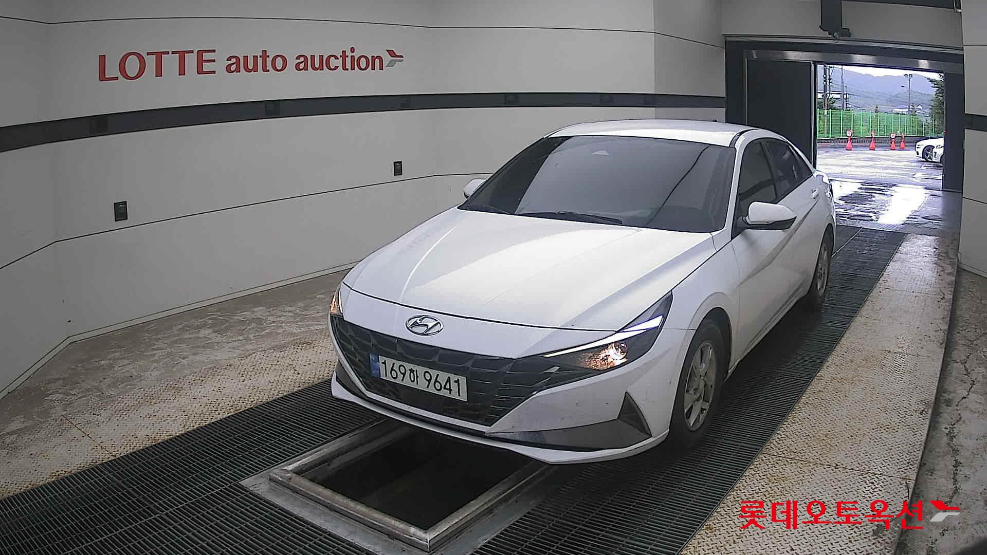 2023 - hyundai avante
