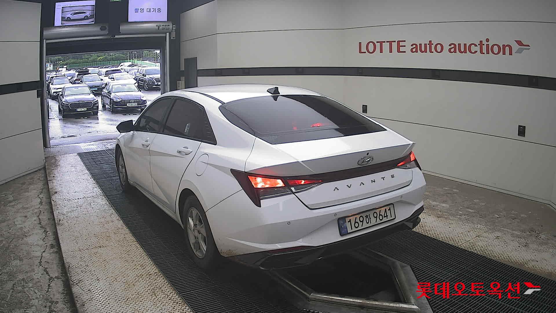 2023 - hyundai avante