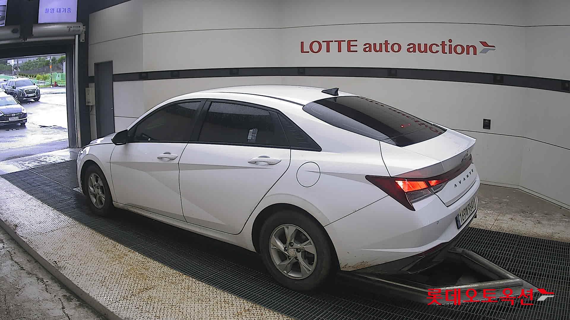 2023 - hyundai avante