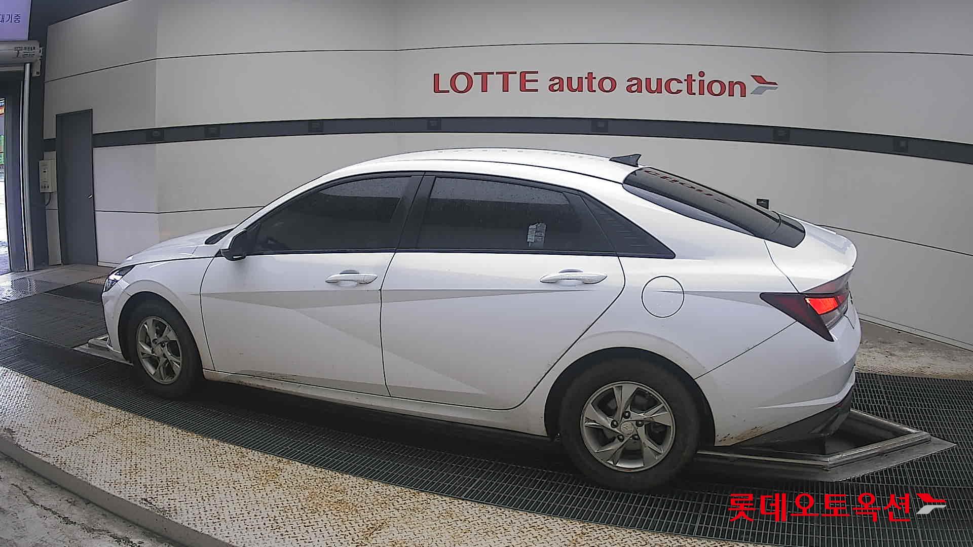 2023 - hyundai avante