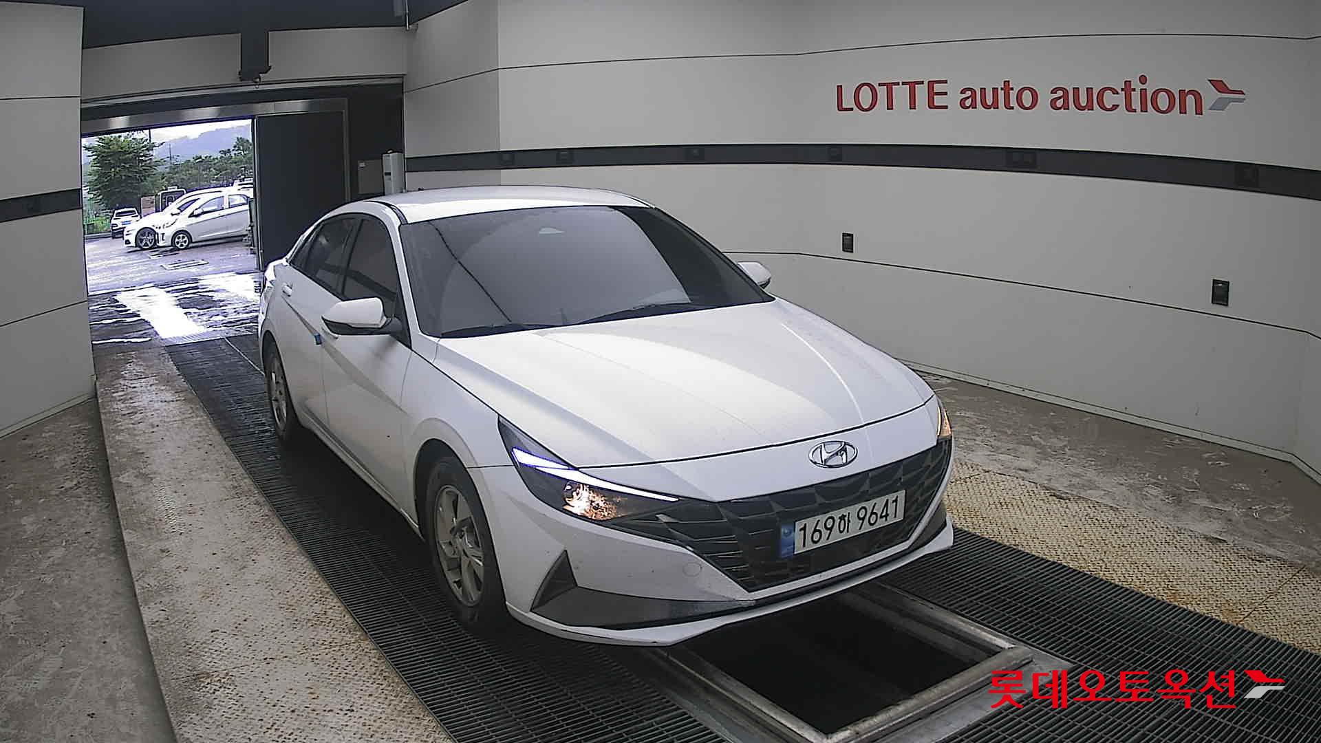 2023 - hyundai avante