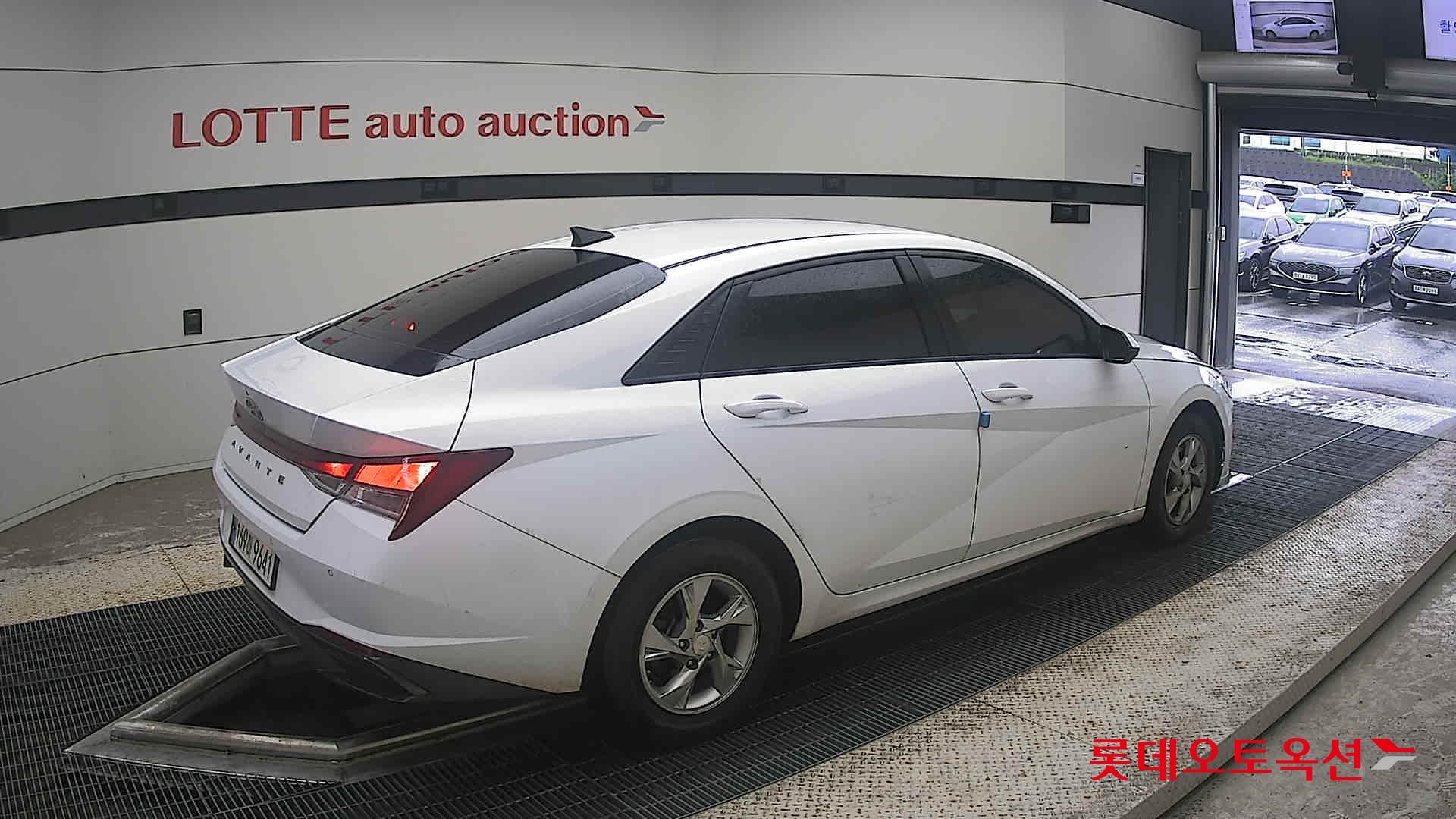 2023 - hyundai avante