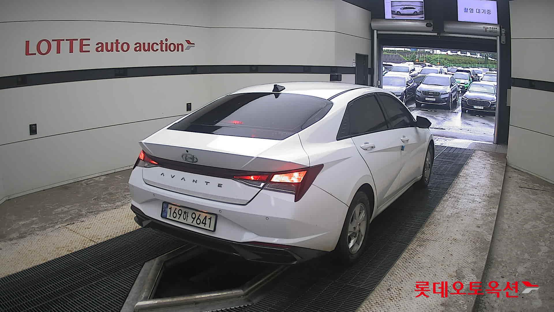 2023 - hyundai avante