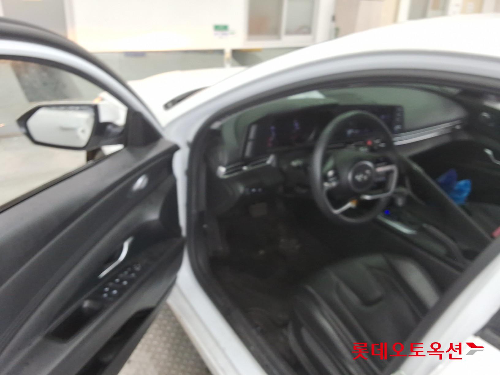 2023 - hyundai avante