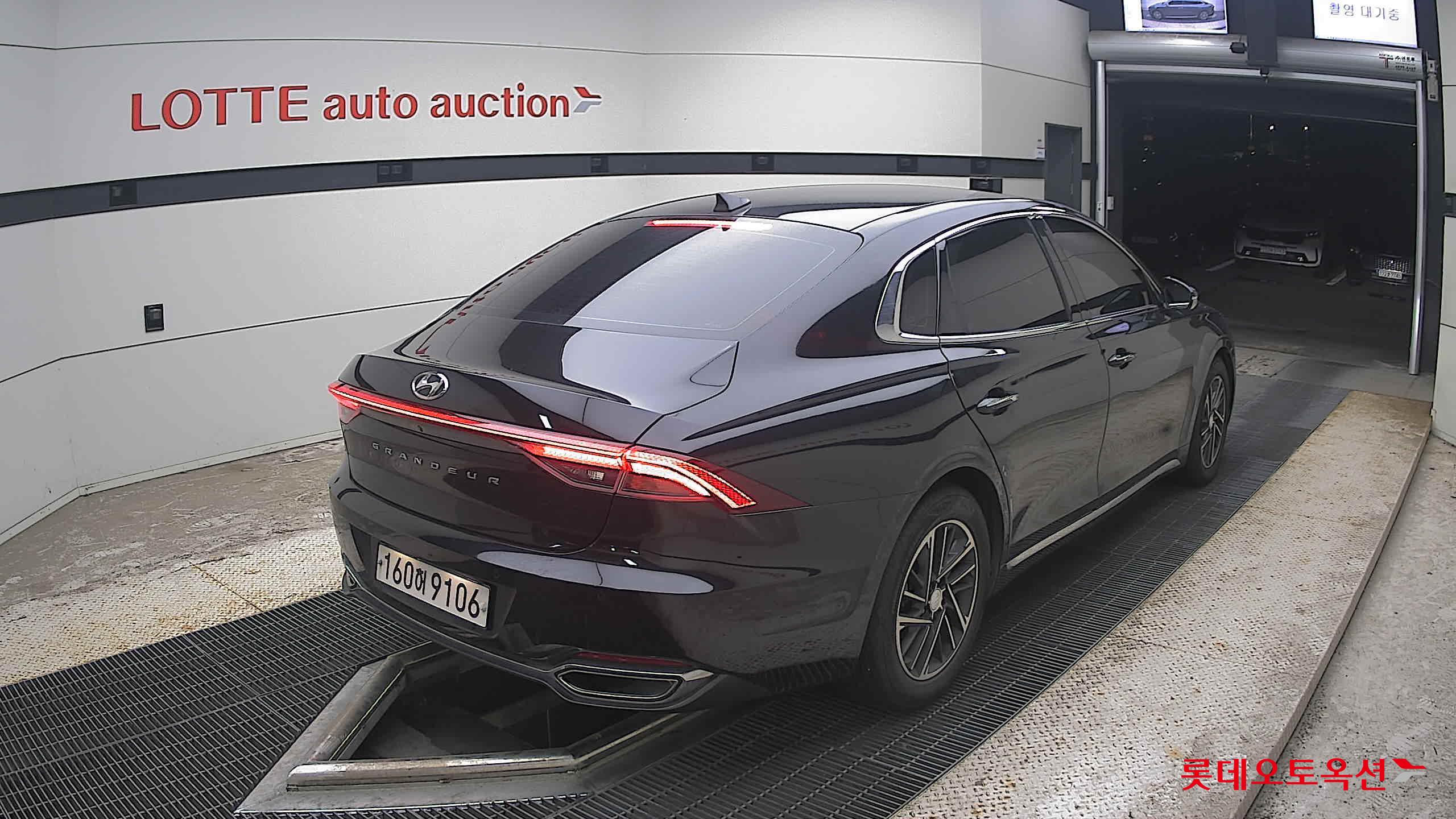 2021 - hyundai grandeur
