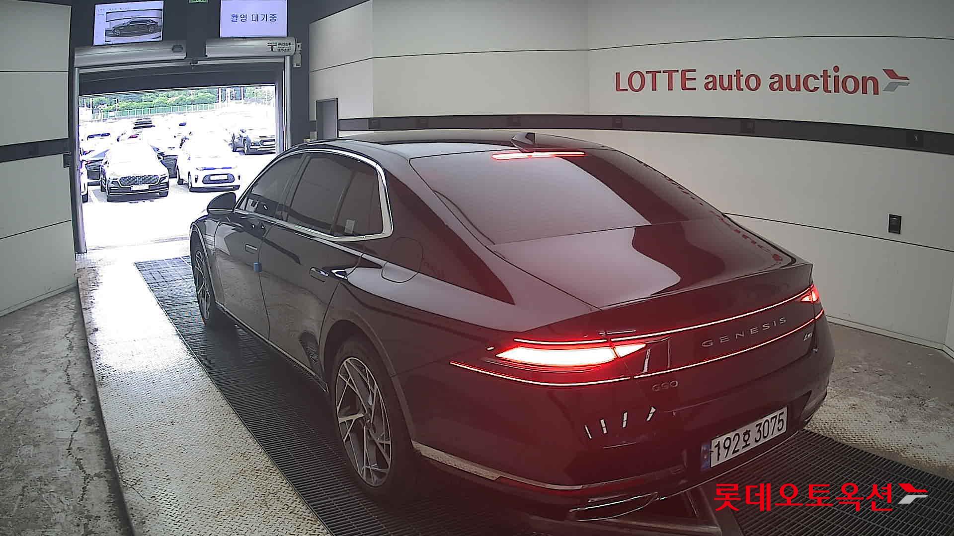 2022 - genesis g90