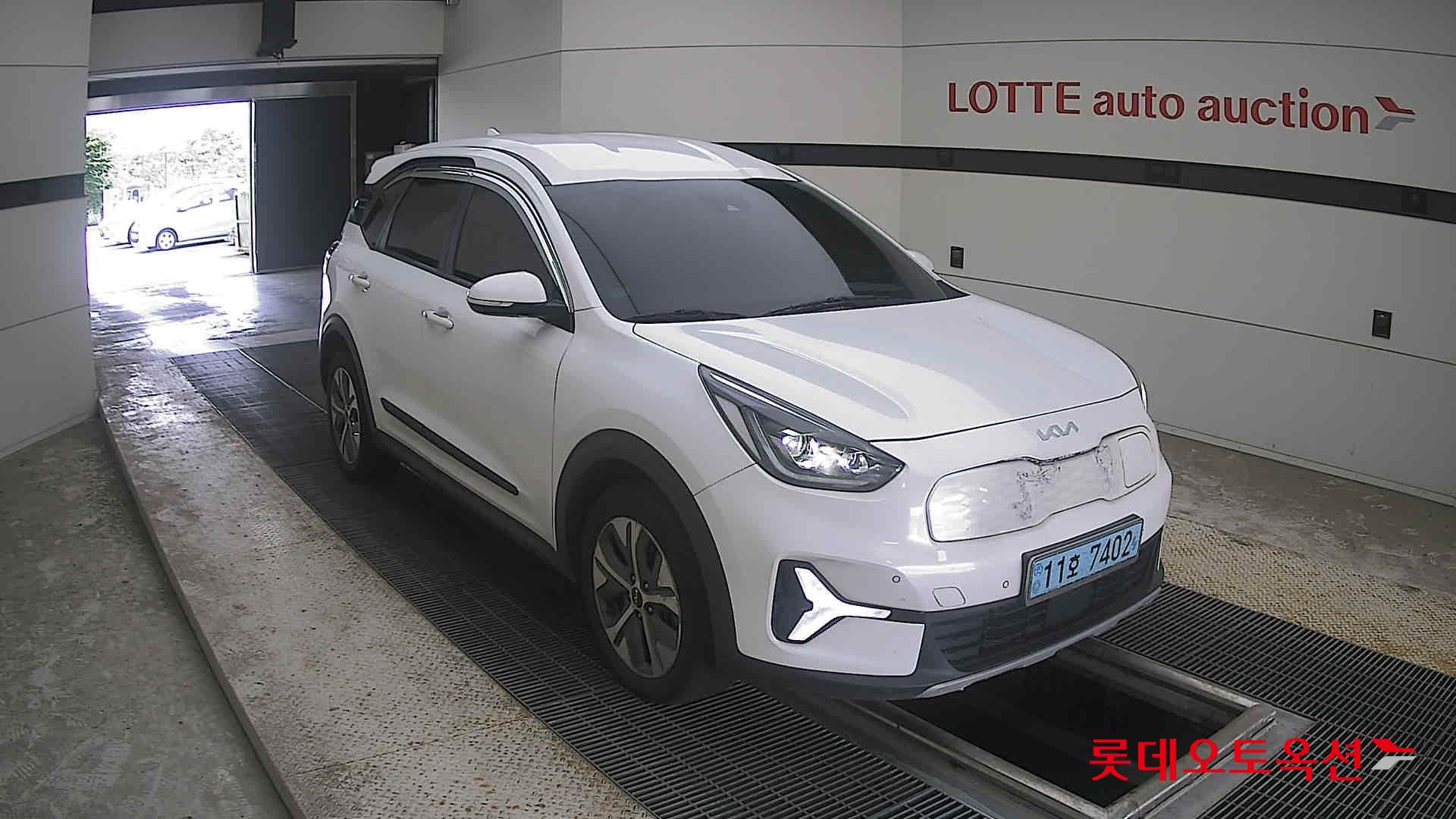 2023 - kia niro