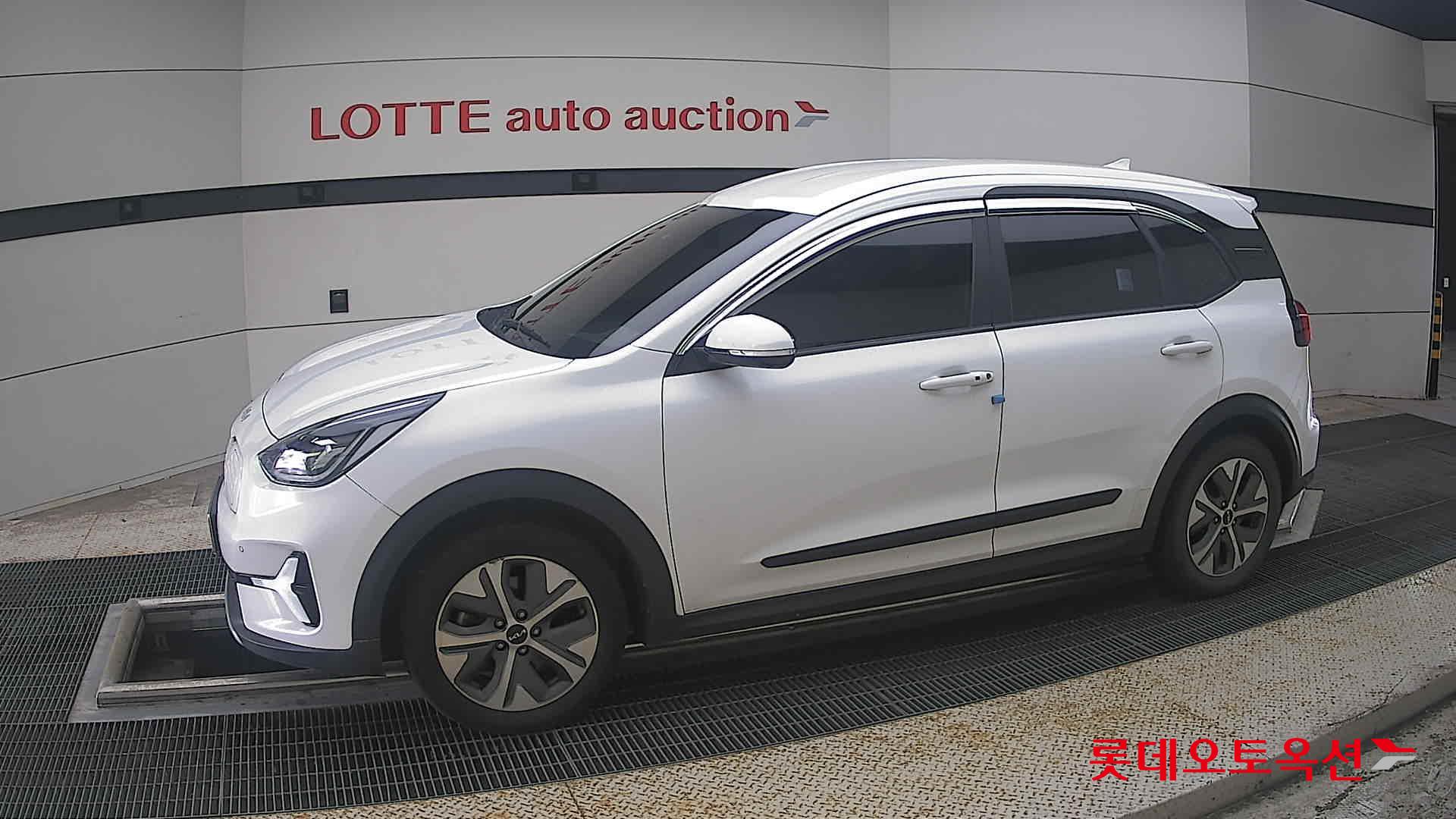 2023 - kia niro