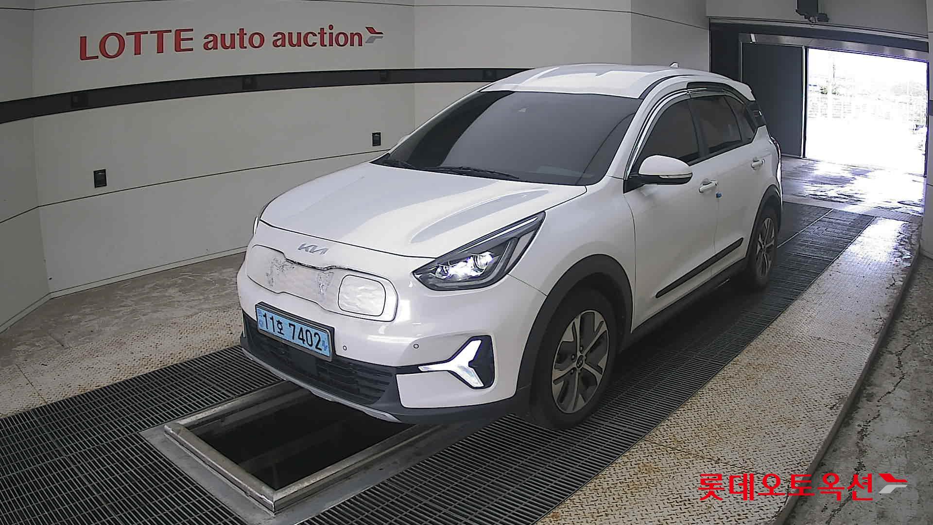 2023 - kia niro