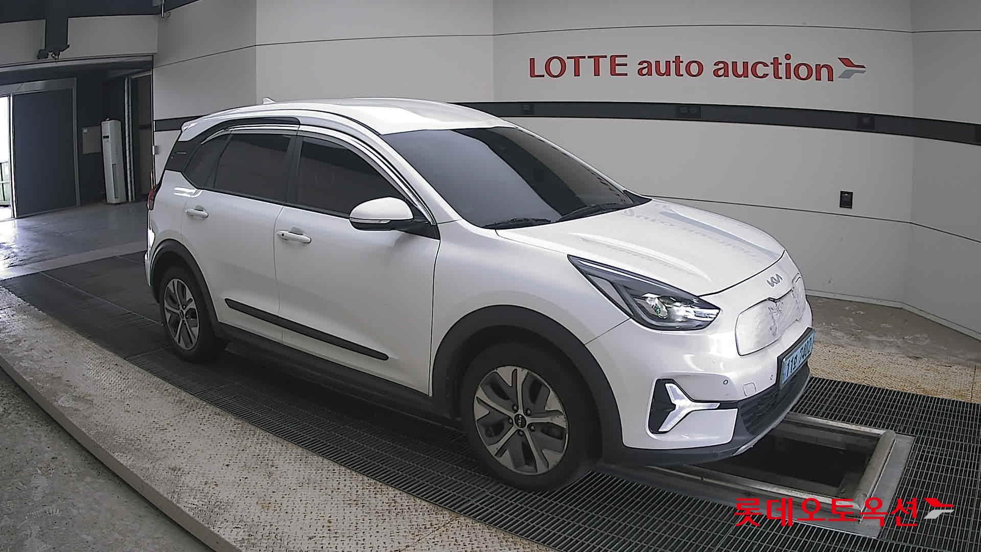 2023 - kia niro