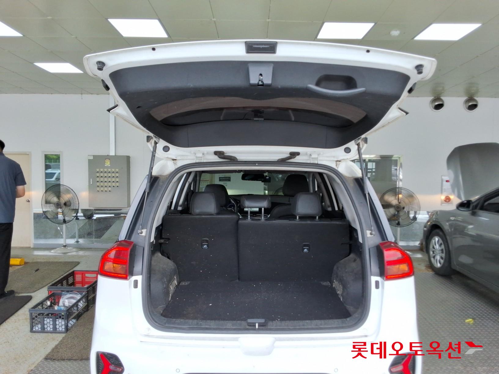 2023 - kia niro