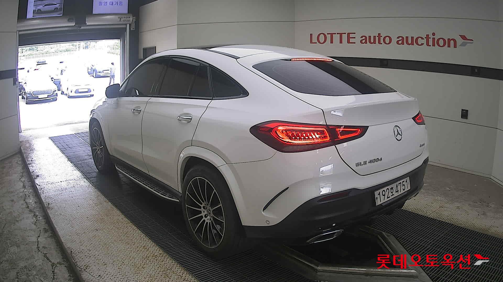 2022 - mercedes-benz gle 400d