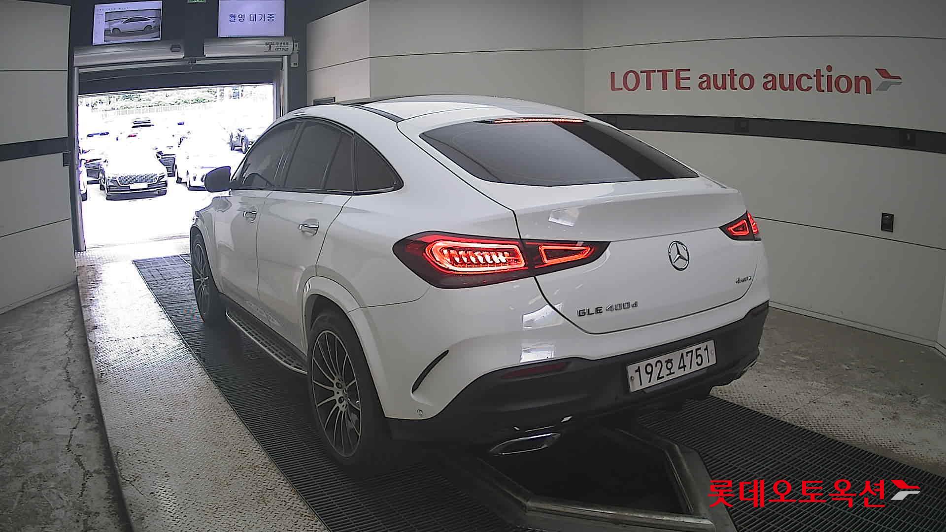 2022 - mercedes-benz gle 400d