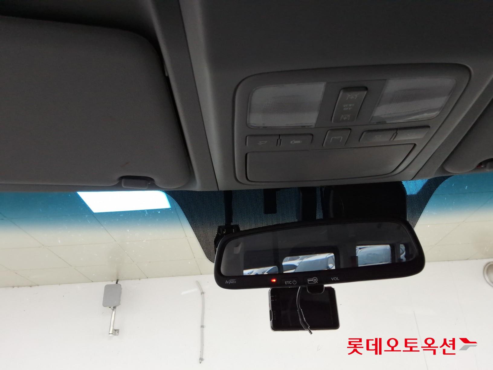 2020 - hyundai solati
