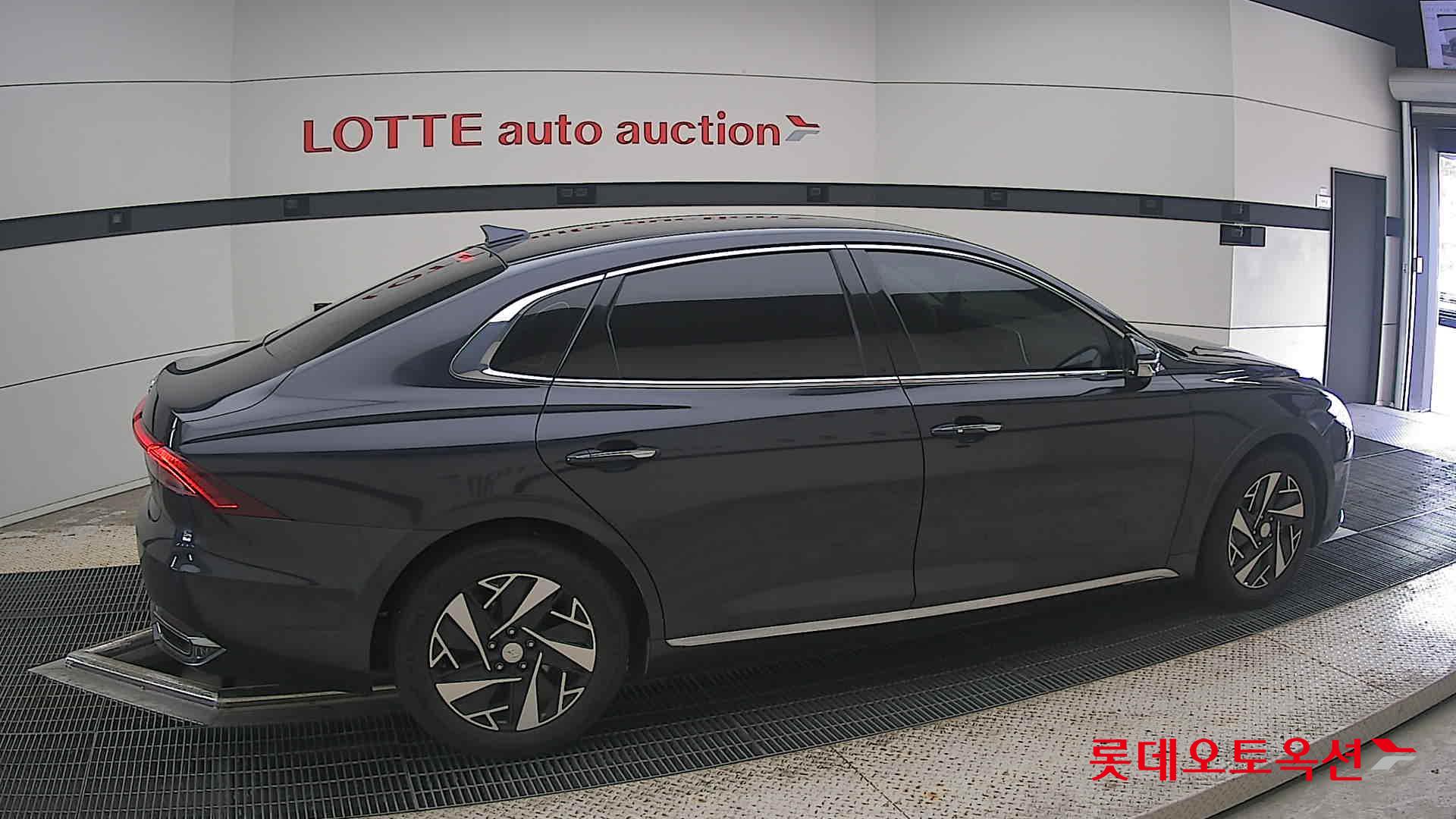 2020 - hyundai grandeur