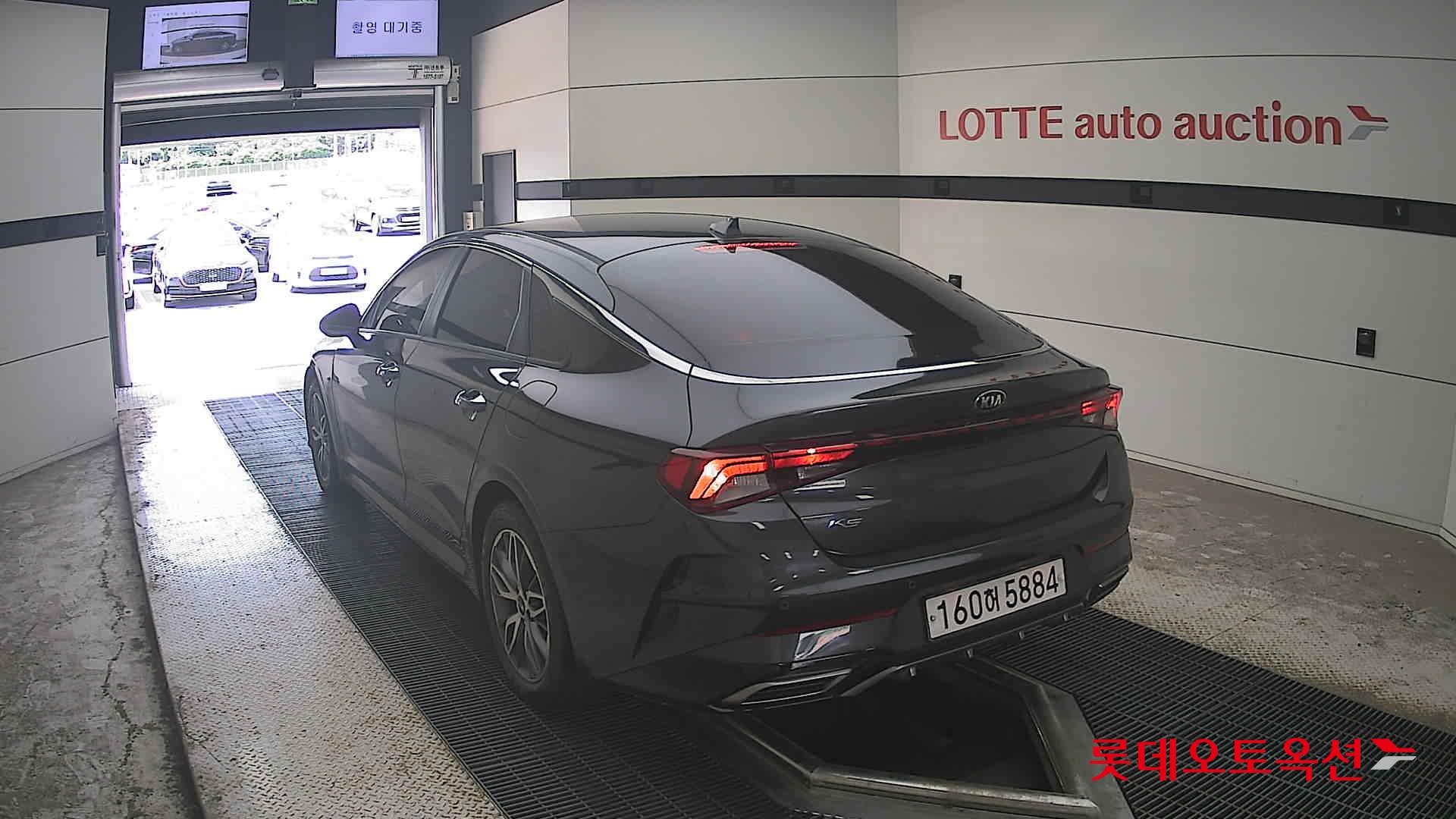 2021 - kia k5