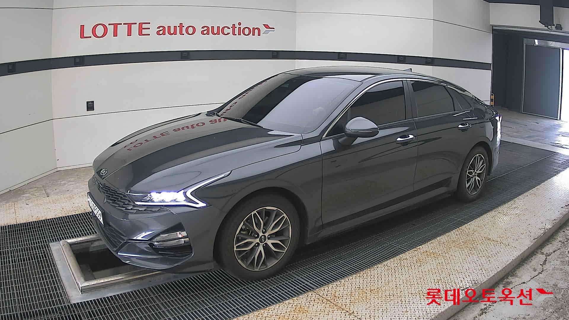 2021 - kia k5