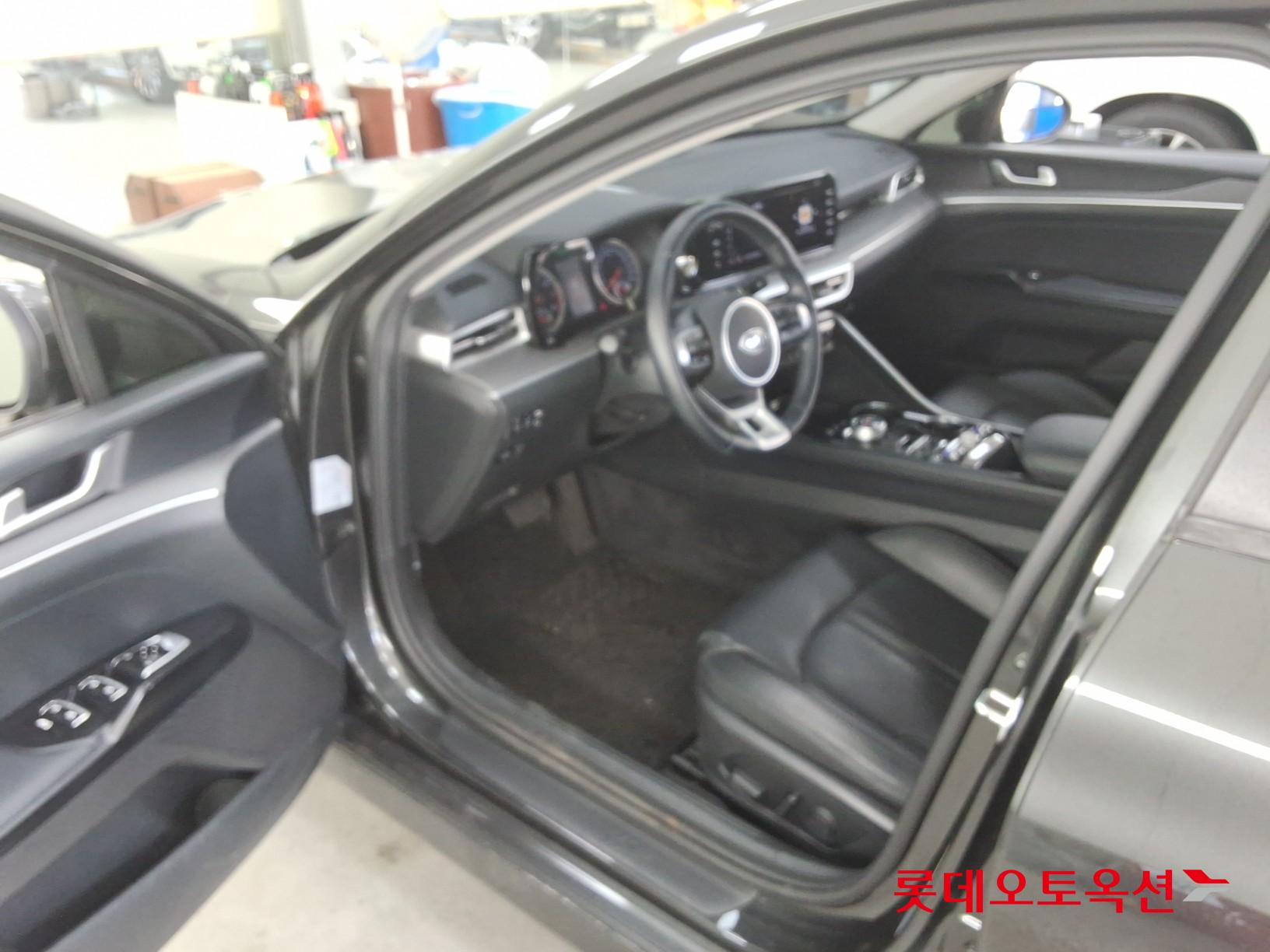 2021 - kia k5