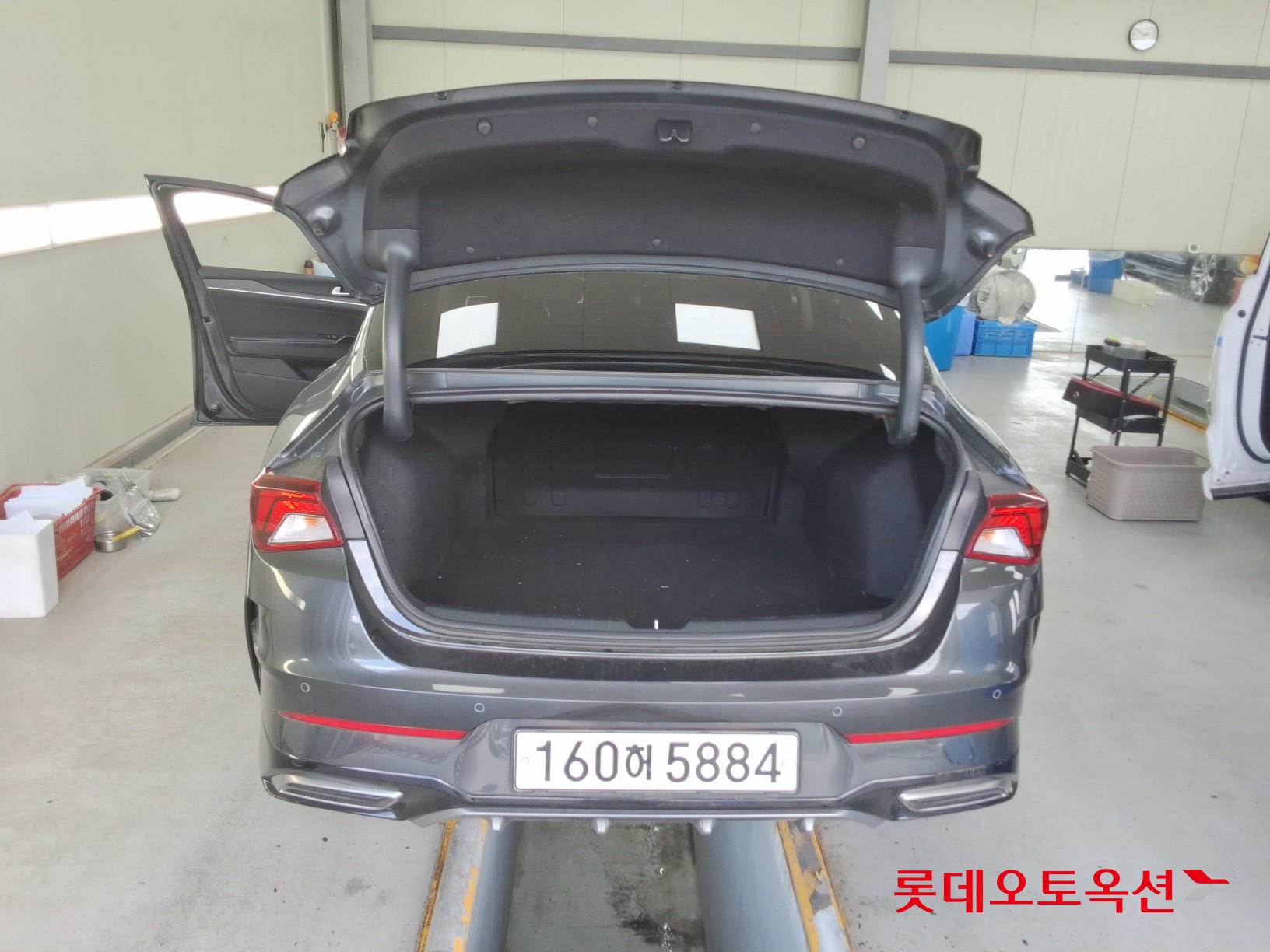 2021 - kia k5