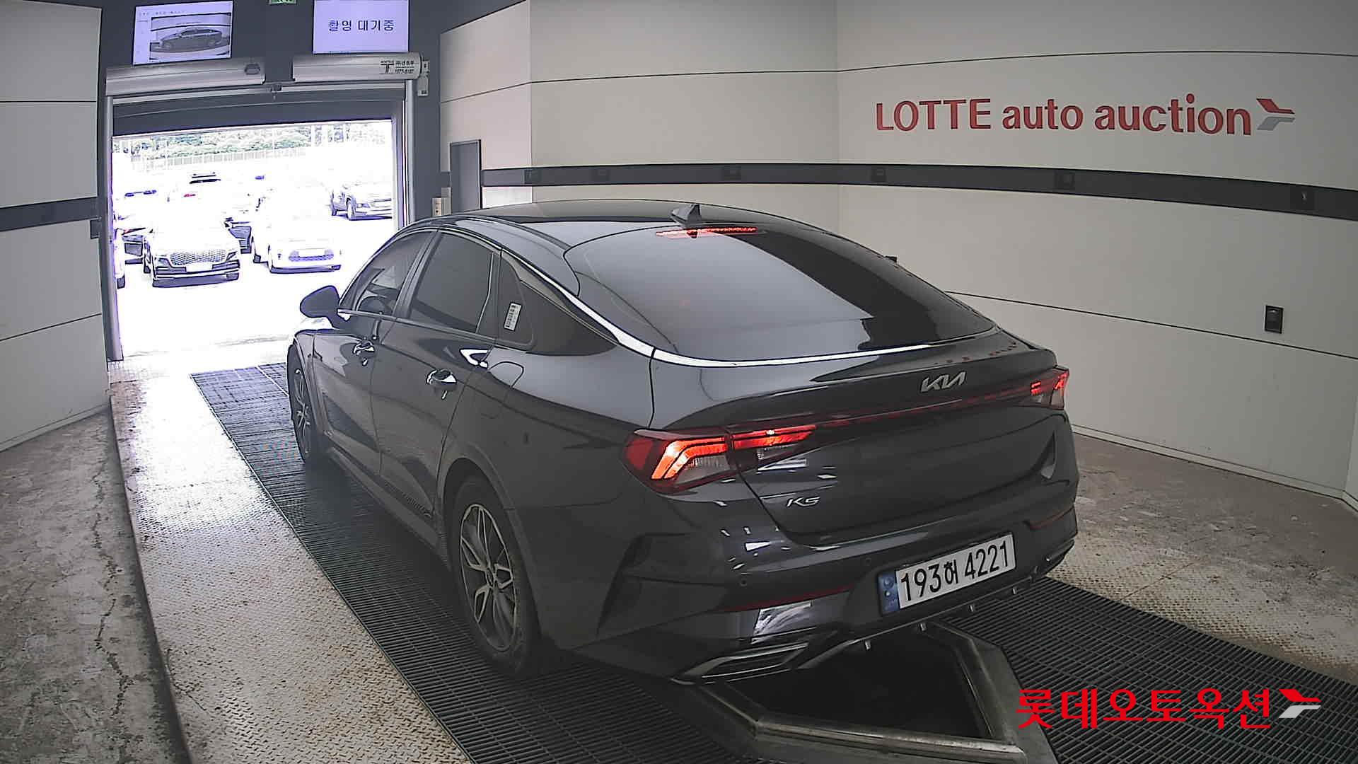 2022 - kia k5