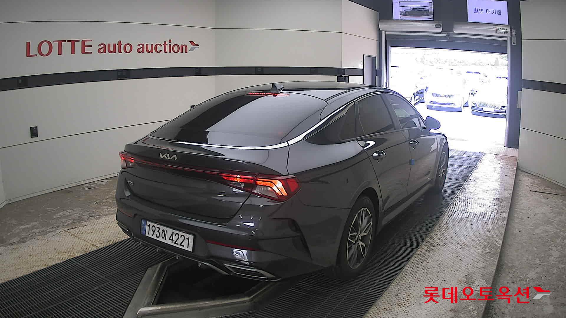 2022 - kia k5