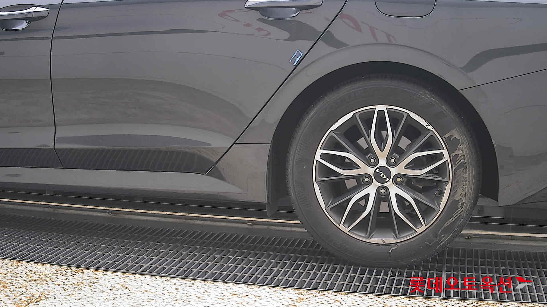 2022 - kia k5