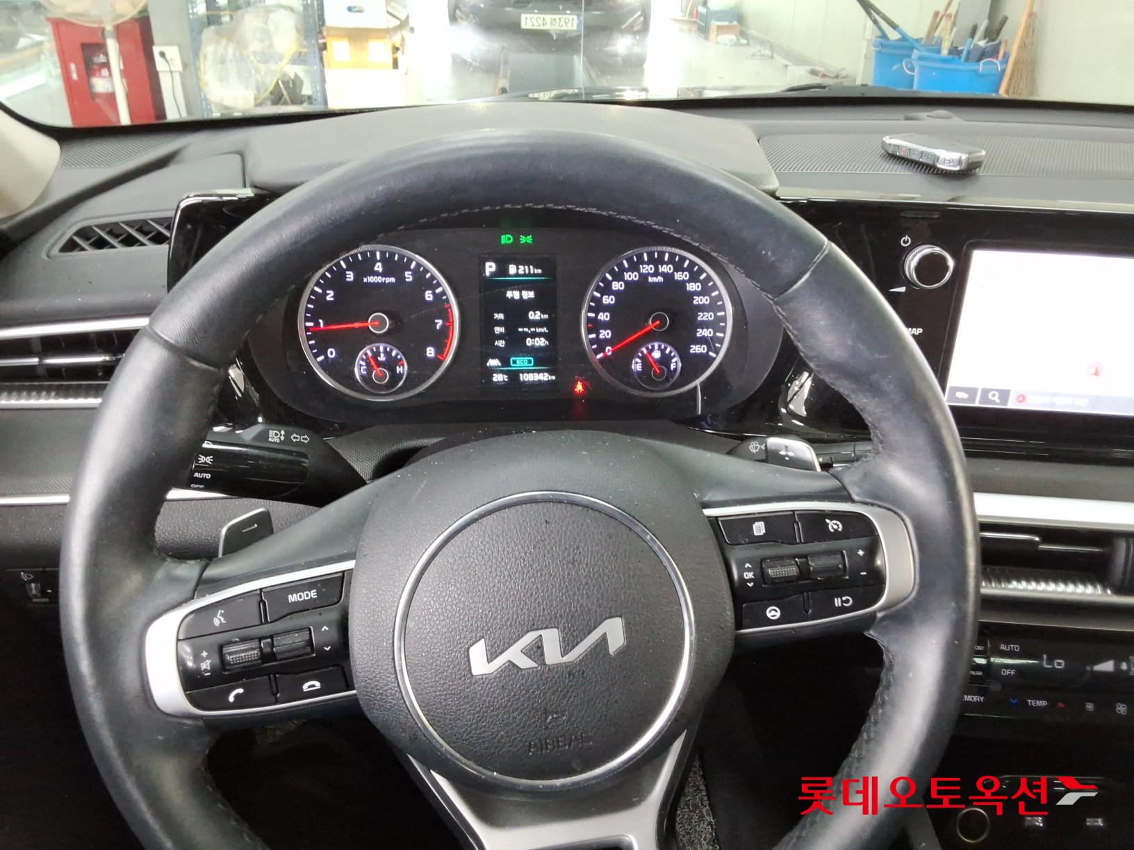 2022 - kia k5