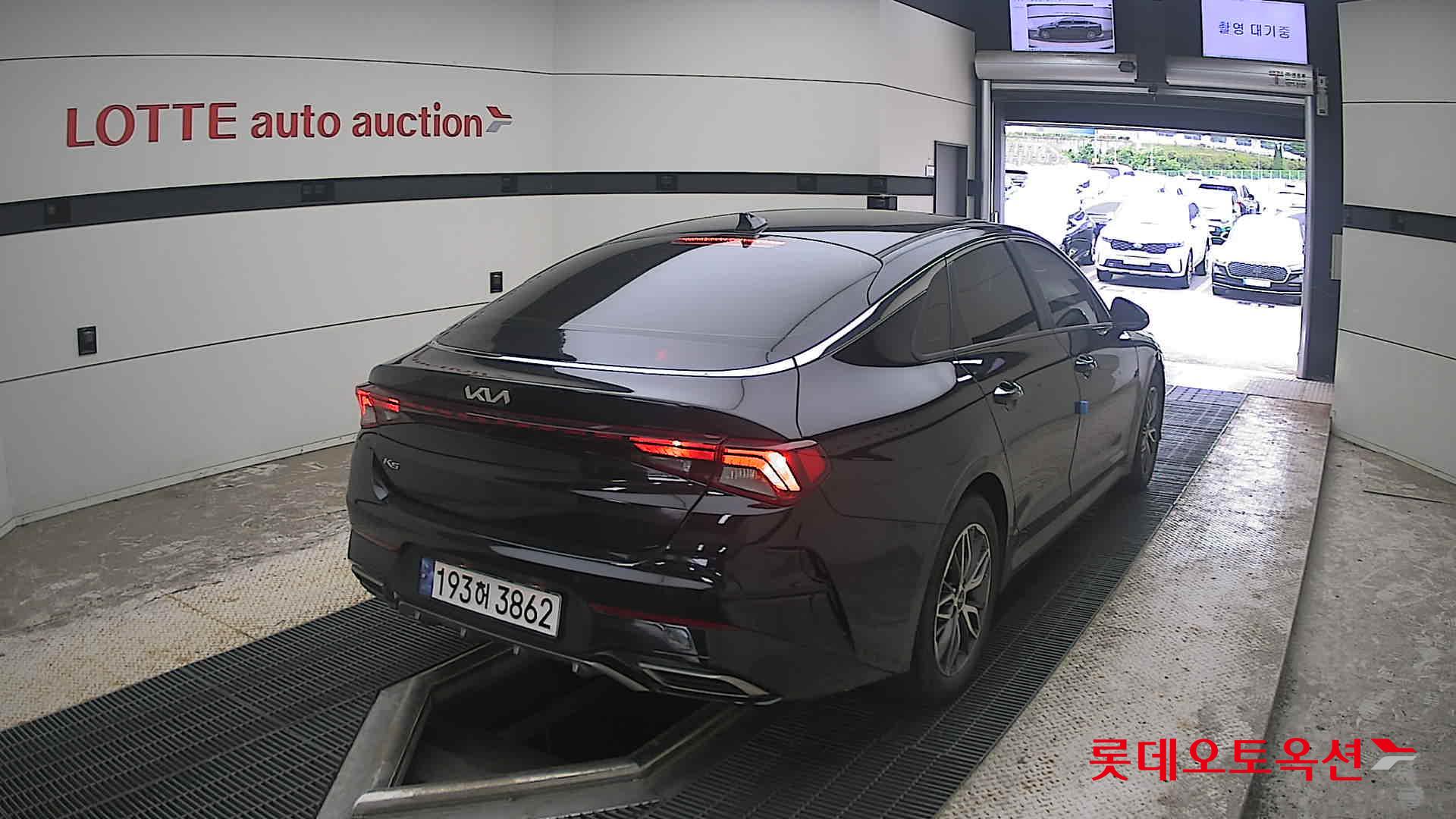 2022 - kia k5