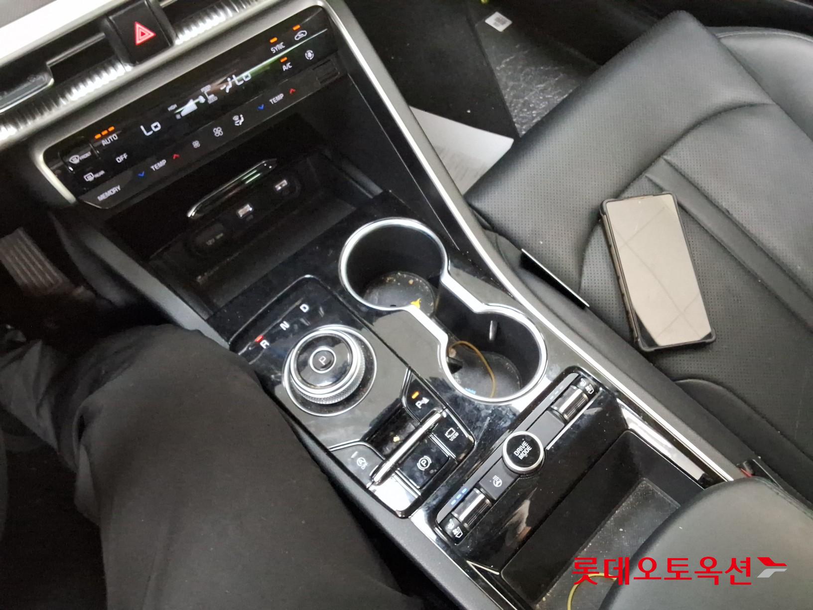 2022 - kia k5