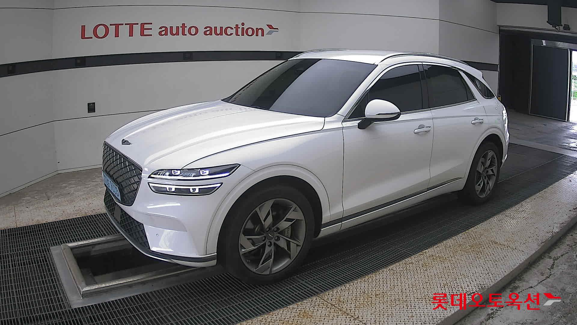 2022 - genesis gv70