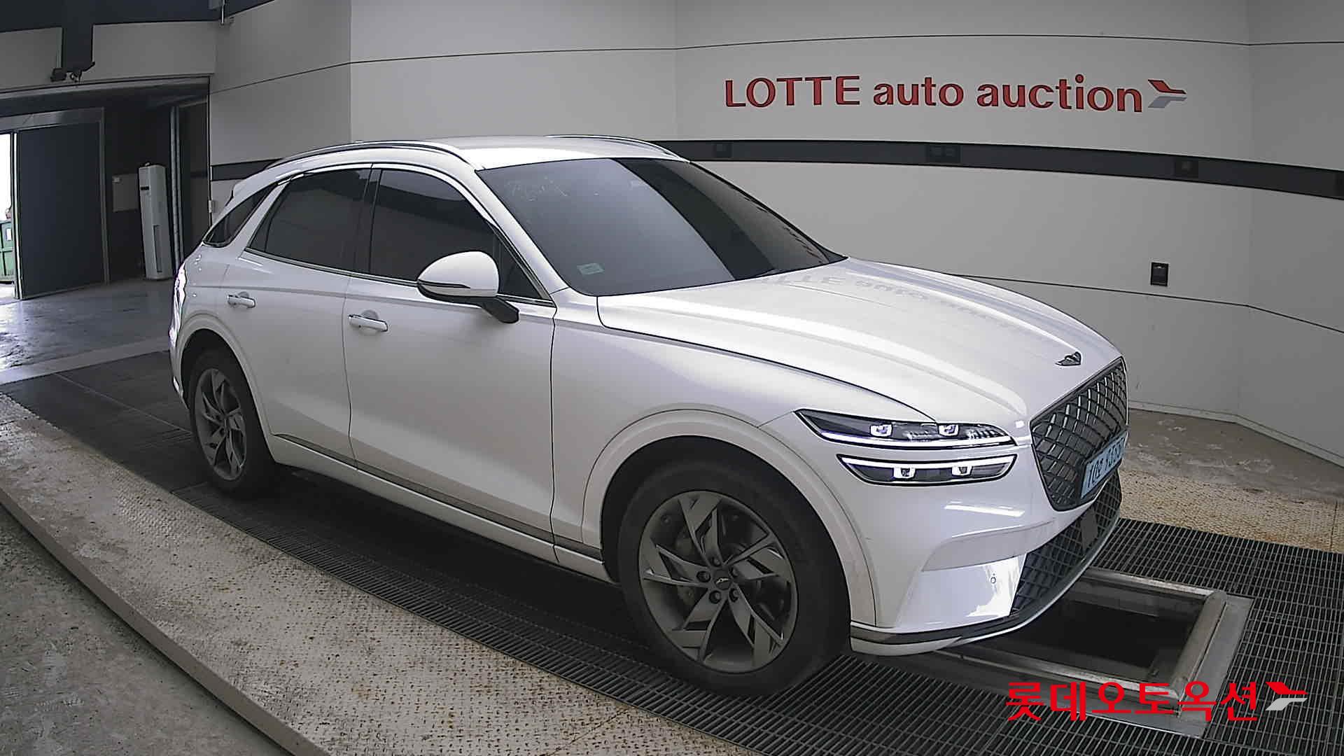 2022 - genesis gv70
