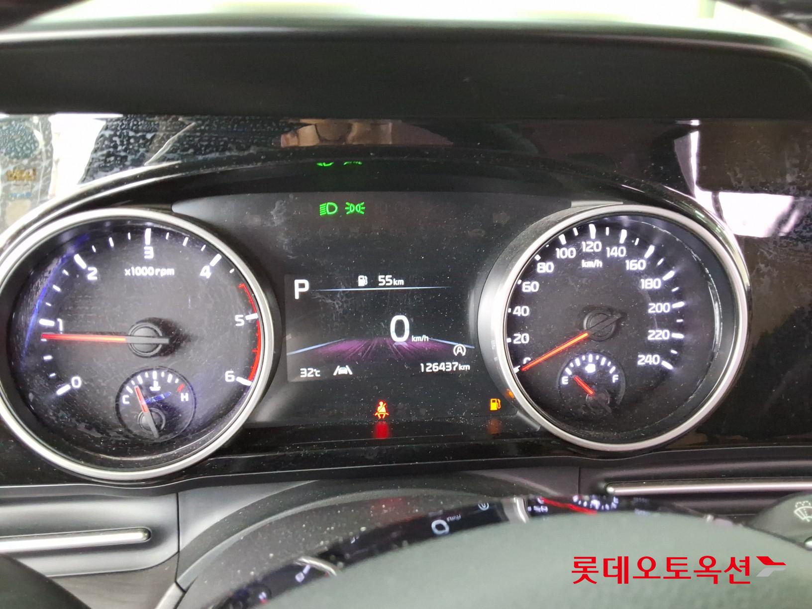 2021 - kia carnival