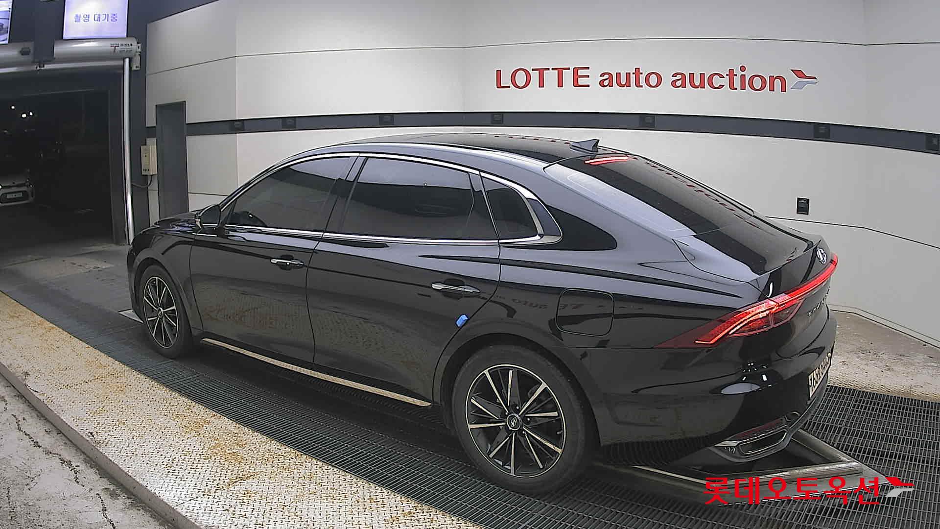 2022 - hyundai grandeur
