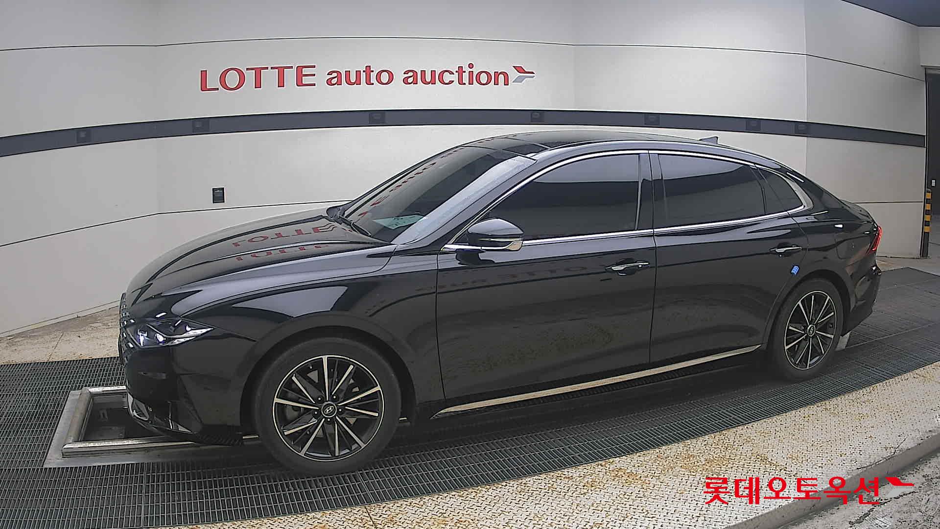 2022 - hyundai grandeur