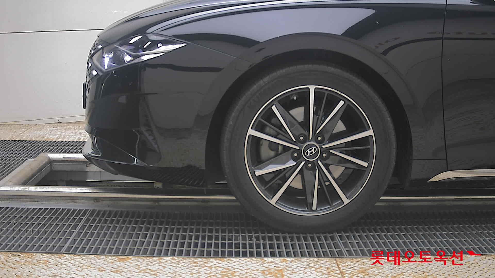 2022 - hyundai grandeur